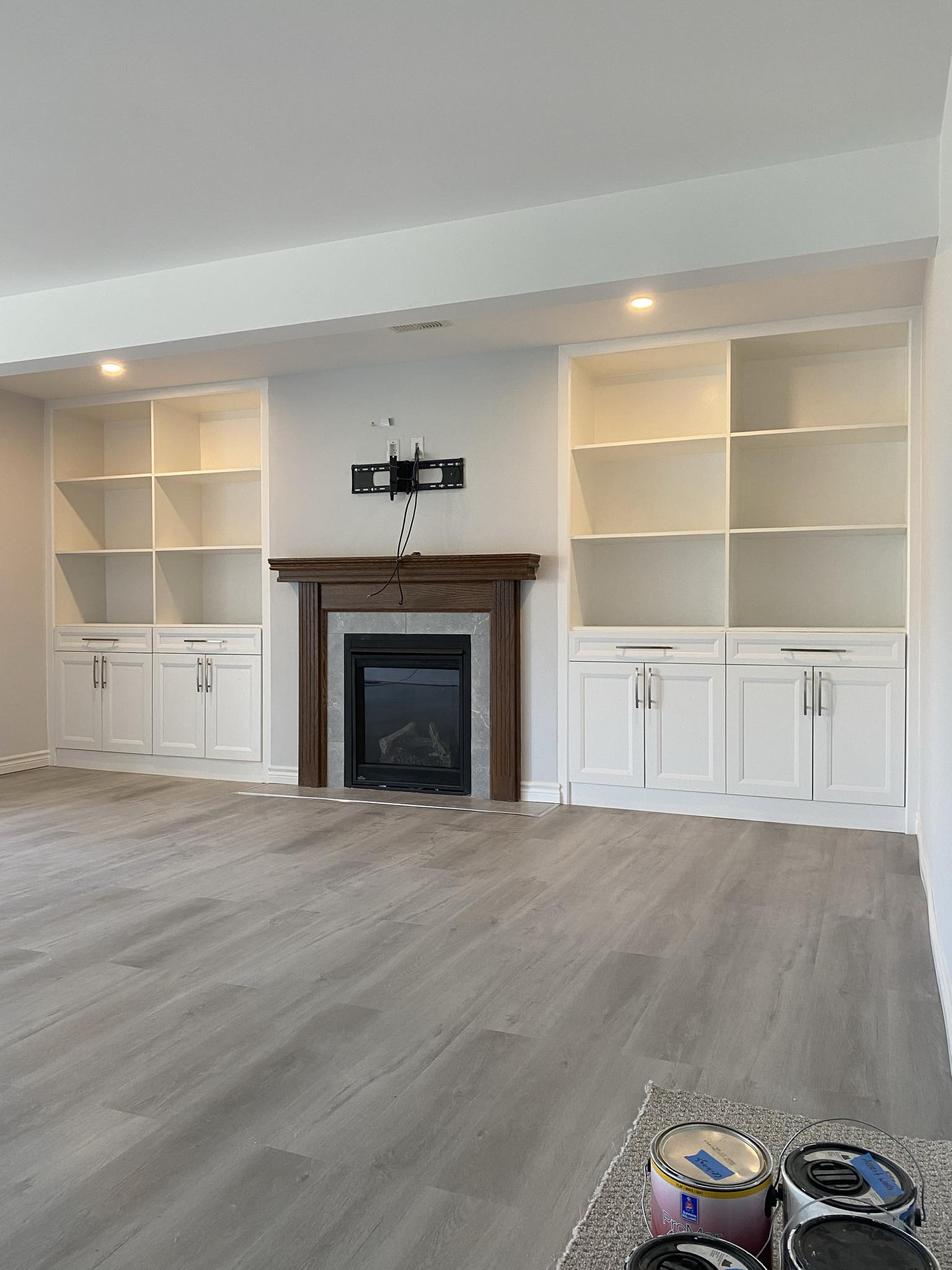 b1c08e4d-0fce-438f-a534-b4600e965b81